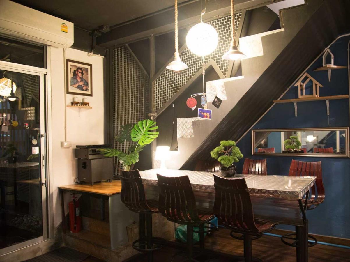 Teegether Hostel Bangkok Eksteriør billede