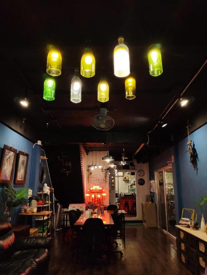 Teegether Hostel Bangkok Eksteriør billede
